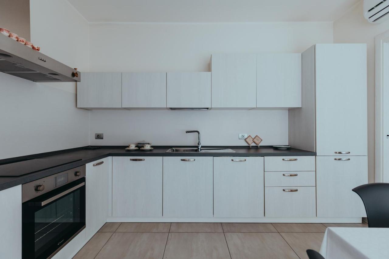 The Attico Apartment Padenghe sul Garda Exterior photo