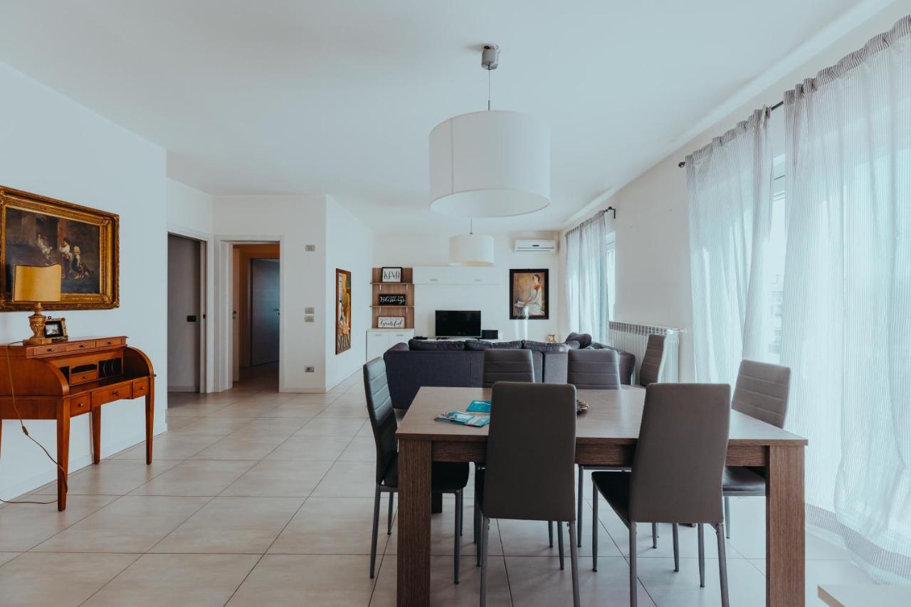 The Attico Apartment Padenghe sul Garda Exterior photo